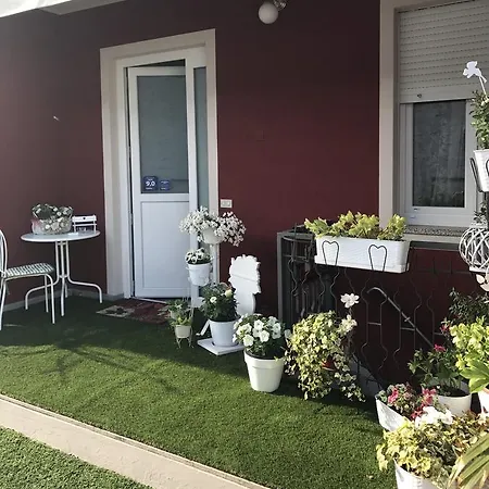 Elly Casa Vacanze 度假居